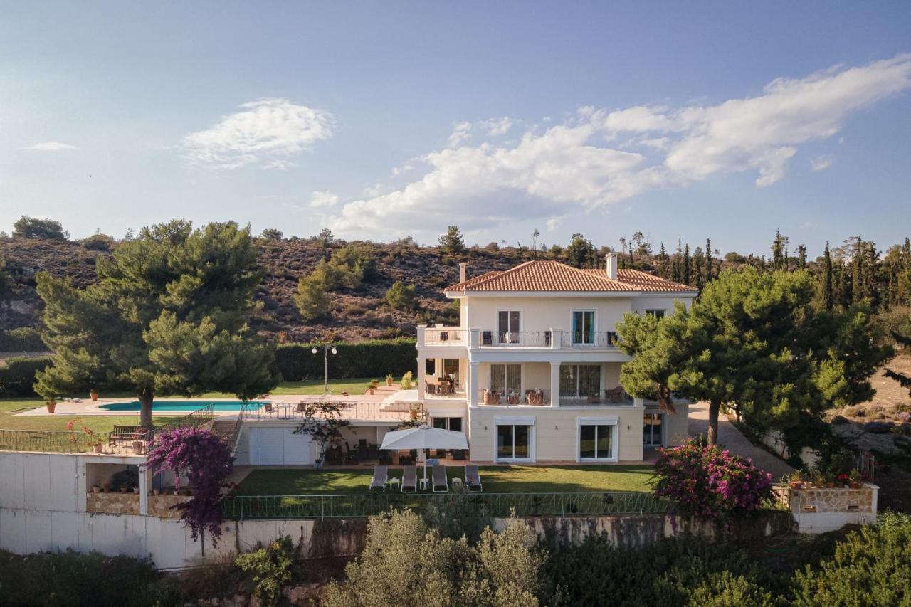 Villa Fantasia Isthmia Bagian luar foto