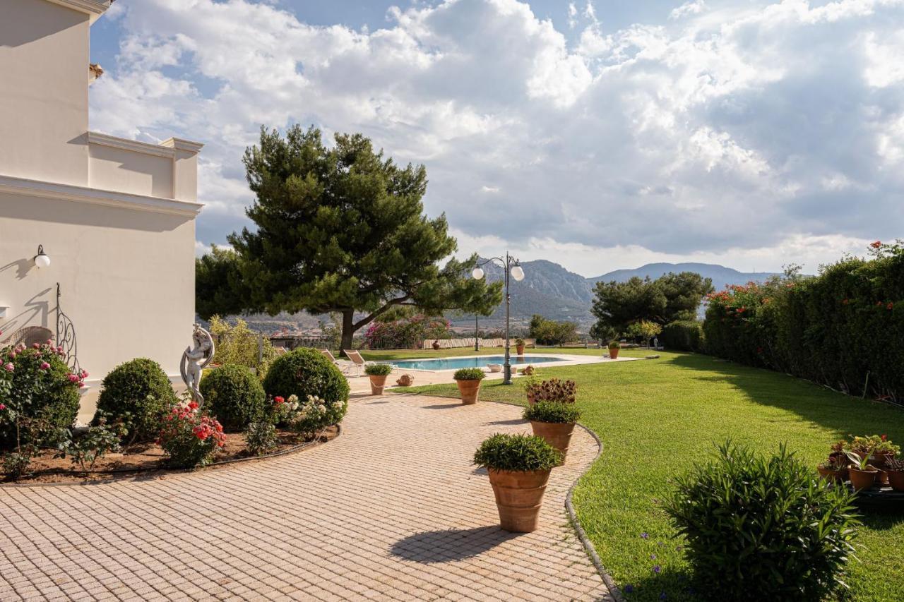 Villa Fantasia Isthmia Bagian luar foto